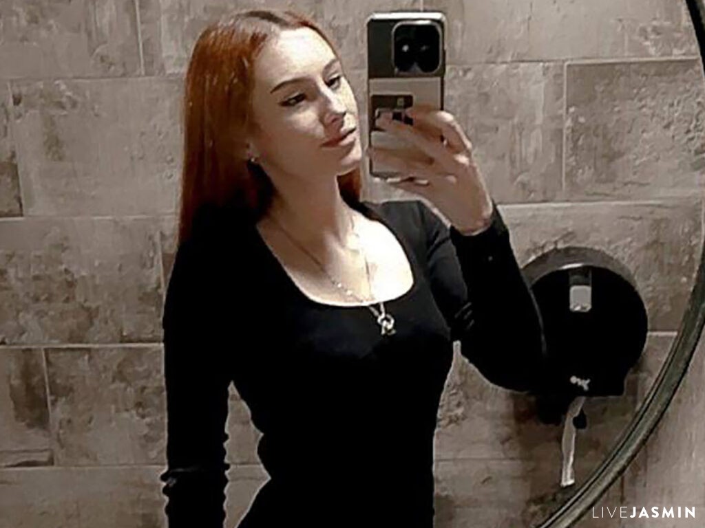 AsyaFoxie live cam profile