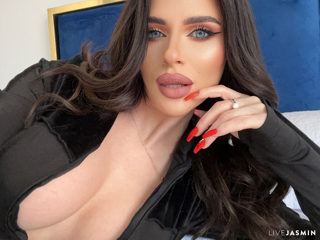 Watch Josephine live stream