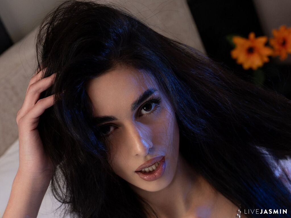 NadineRayley live cam profile