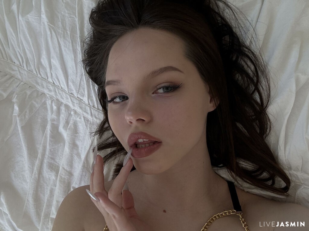SelenaNoelle live cam profile