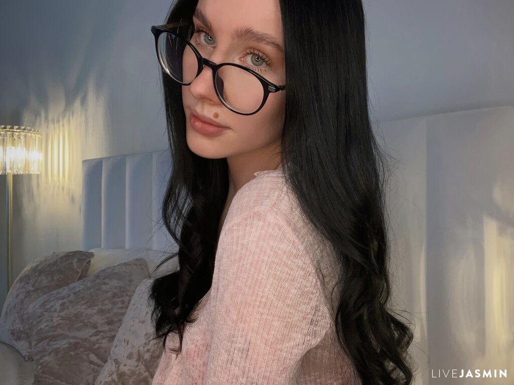 Chat with SofiMils online
