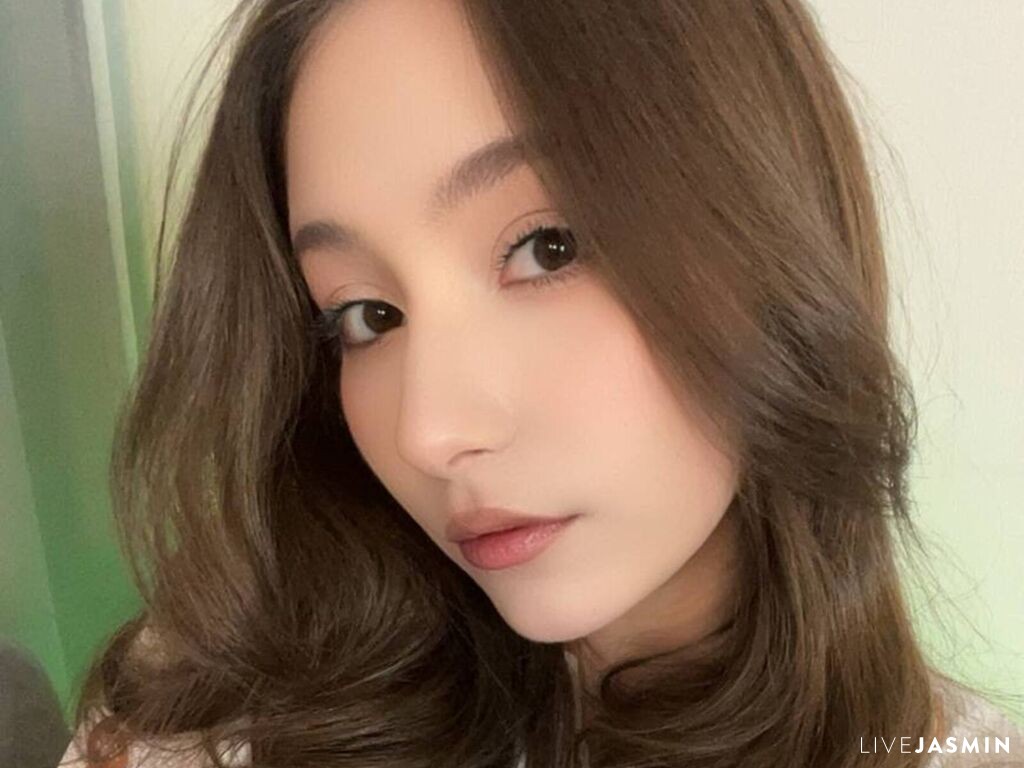 SonyaDaice live cam profile